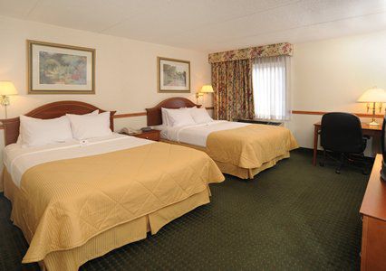 Clarion Hotel & Conference Center Northampton Habitación foto
